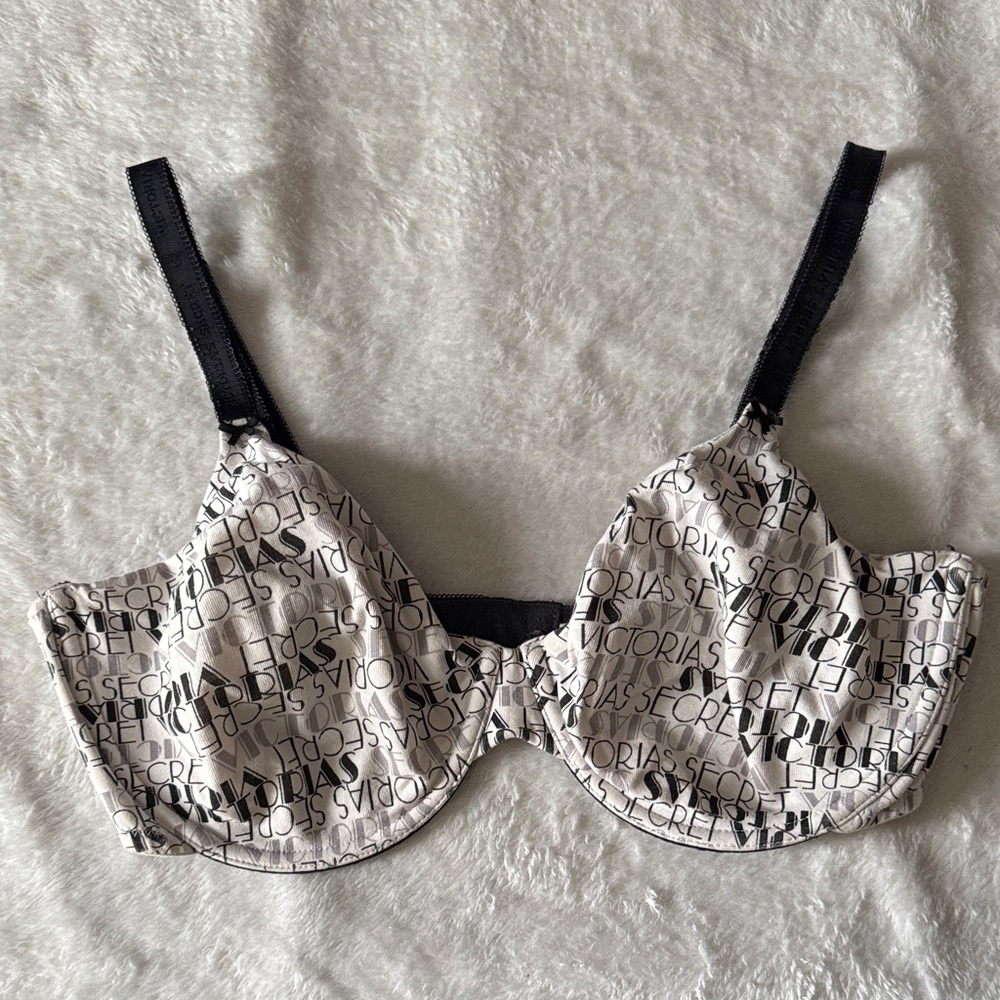 Victoria's Secret logo print bra (size 38DD)